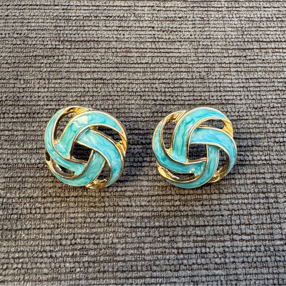 Turquoise Vintage Style Earrings